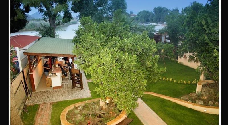Longhouse Inn Hotel Далян Екстериор снимка