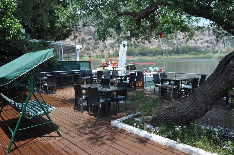 Longhouse Inn Hotel Далян Екстериор снимка