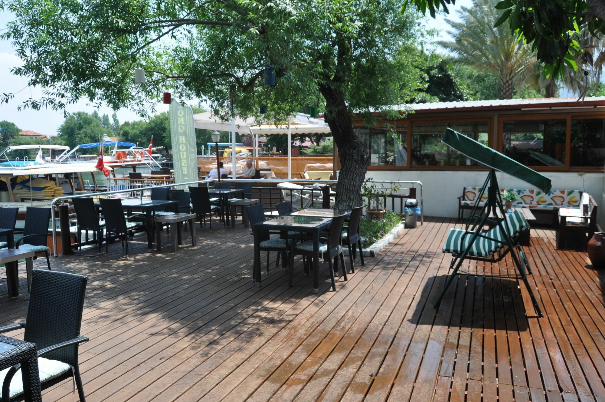 Longhouse Inn Hotel Далян Екстериор снимка