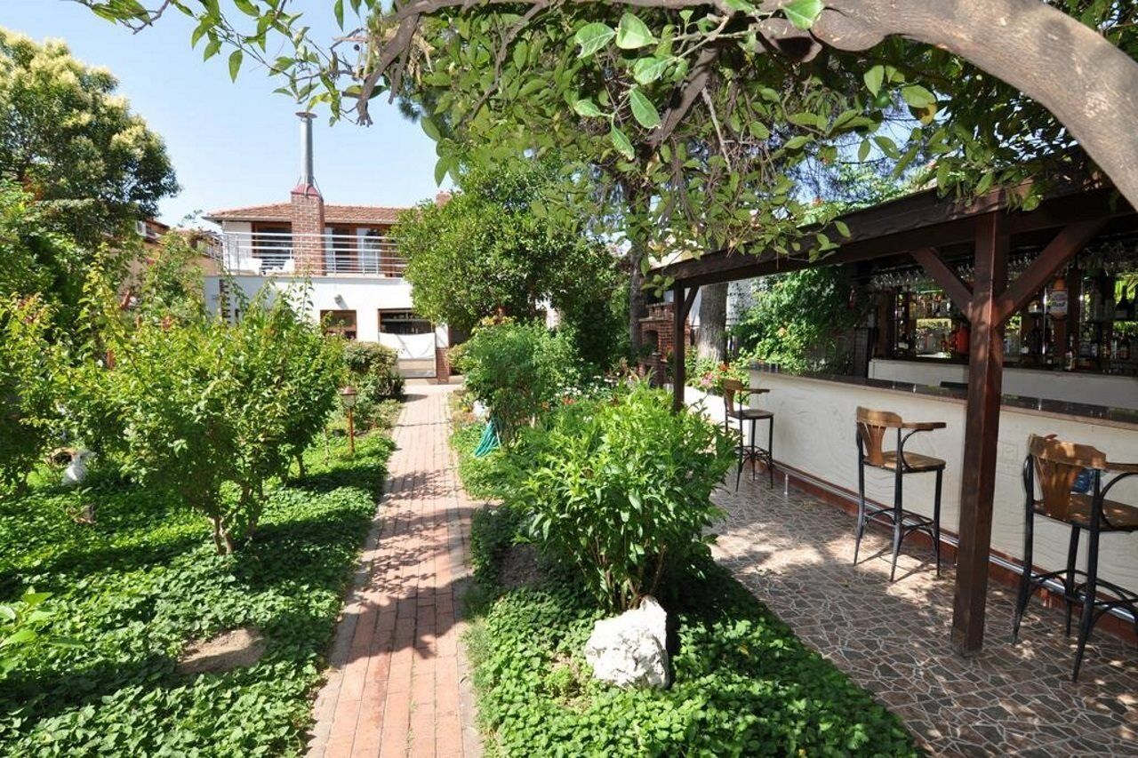 Longhouse Inn Hotel Далян Екстериор снимка