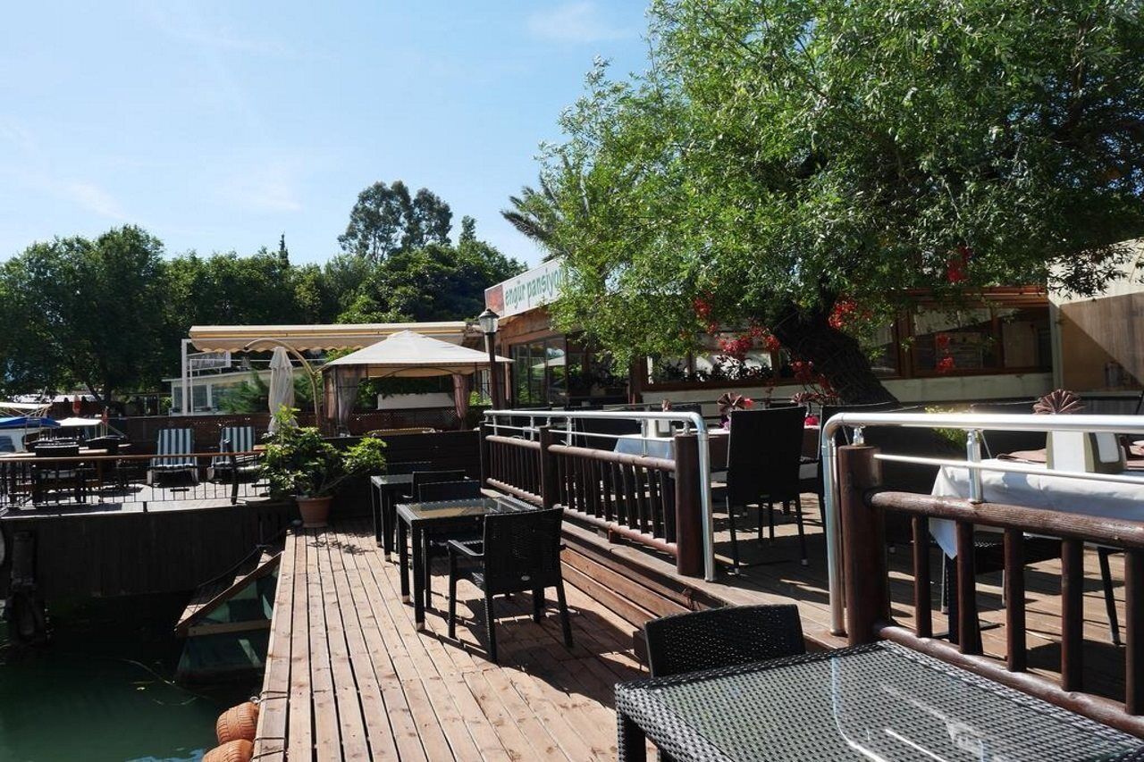 Longhouse Inn Hotel Далян Екстериор снимка